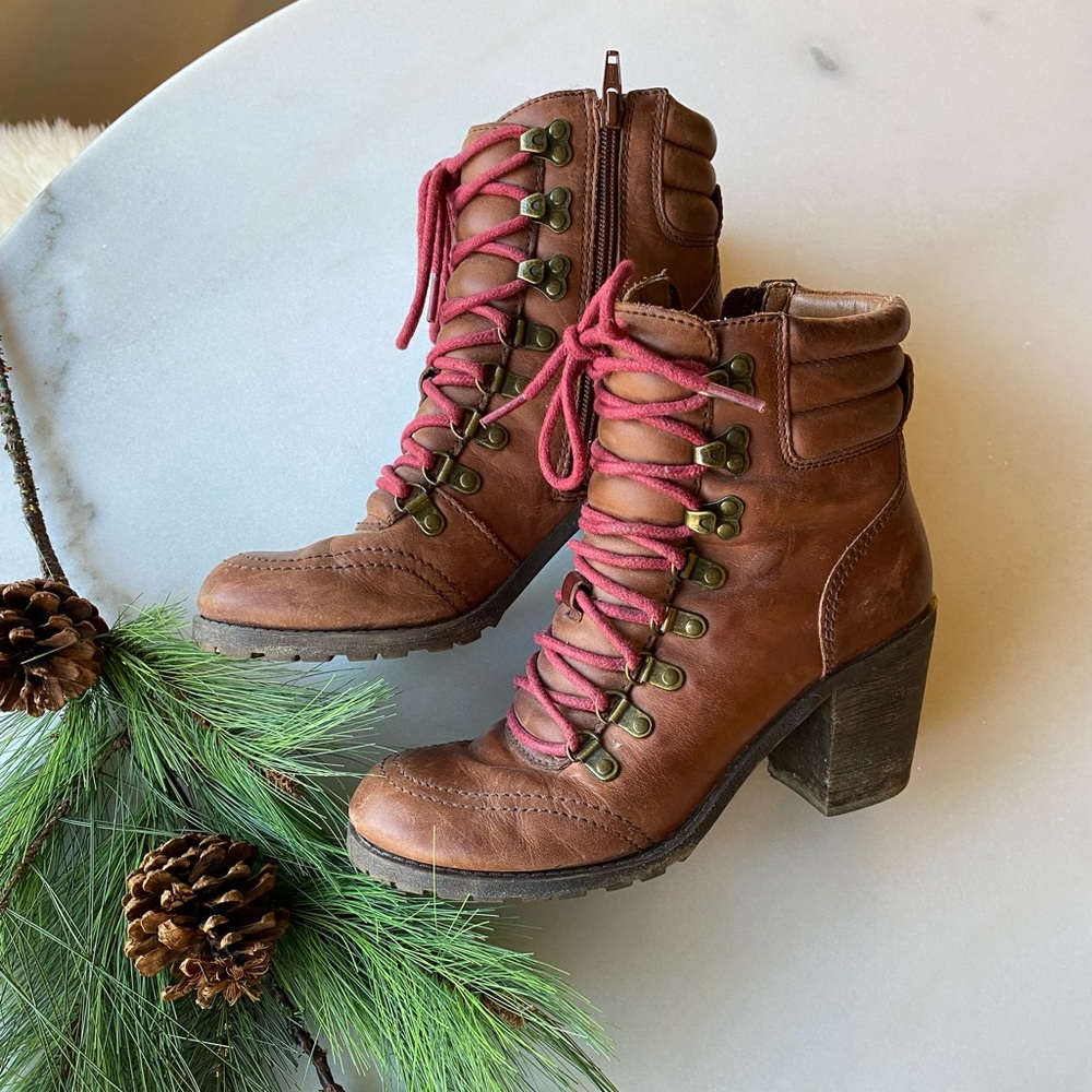 Lucky Brand women’s leather boots size 8.5
